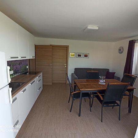 Summer Delight Apartments Савудрия Экстерьер фото