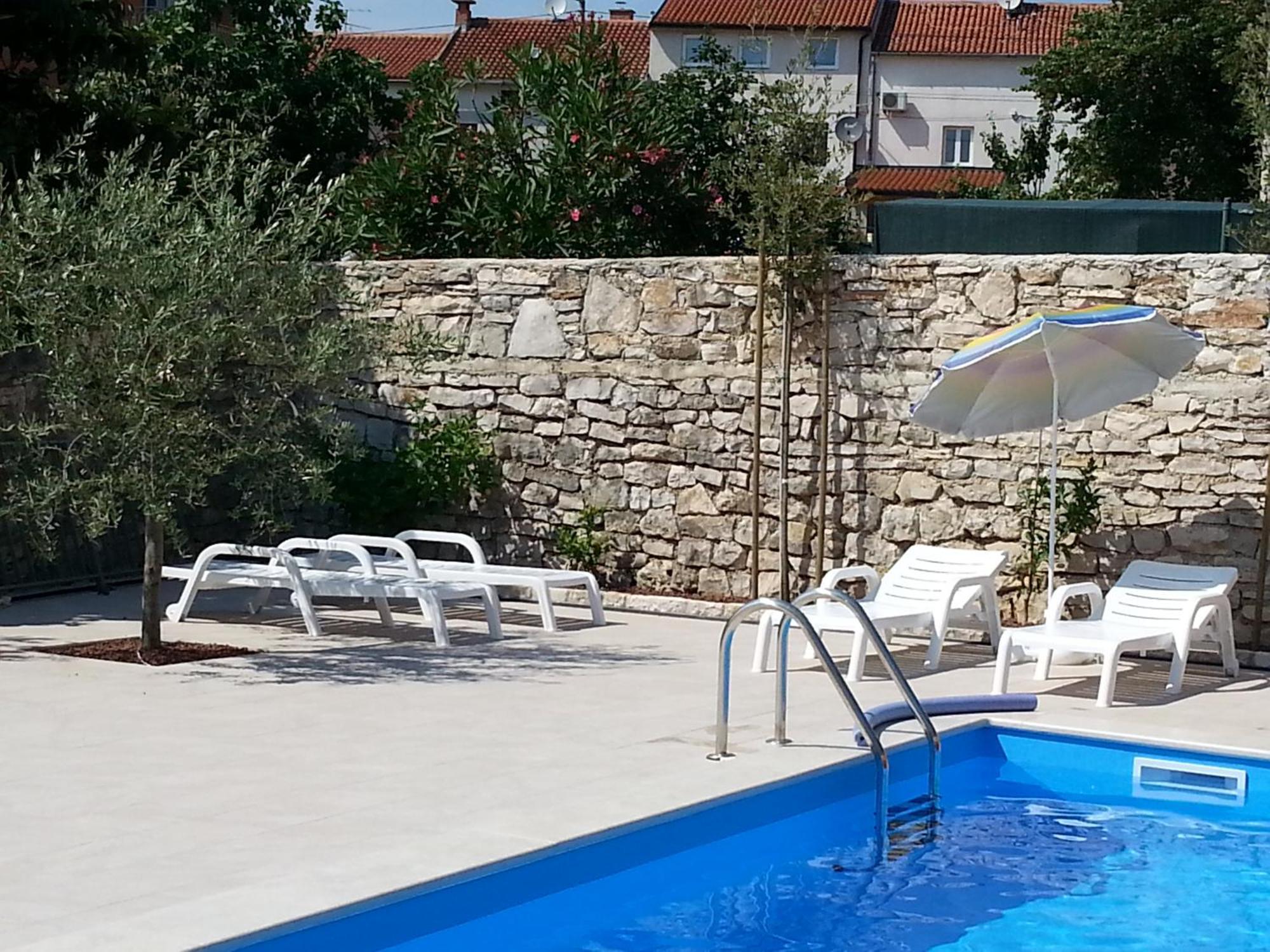 Summer Delight Apartments Савудрия Экстерьер фото