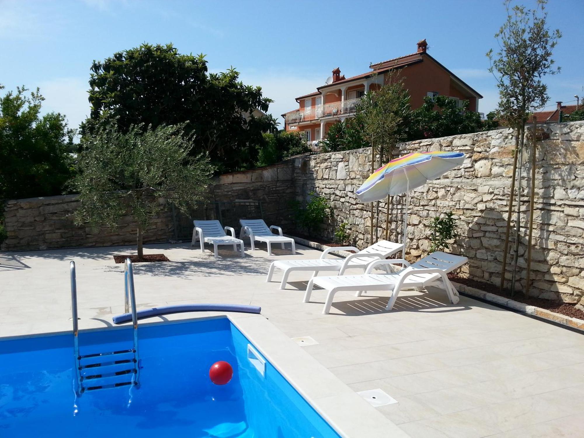 Summer Delight Apartments Савудрия Экстерьер фото